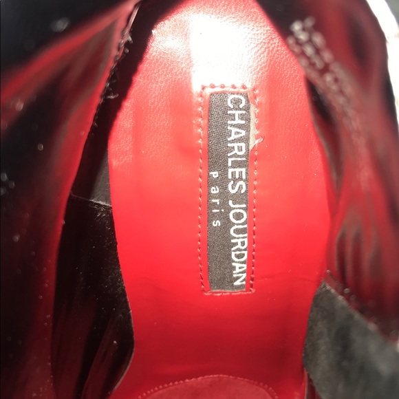 Charles Jourdan Rica TasselPull Suede Bootie Black - Picture 2 of 7